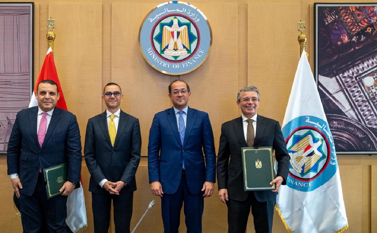 «الجمارك» توقع بروتوكول تعاون مع «التمثيل التجارى»